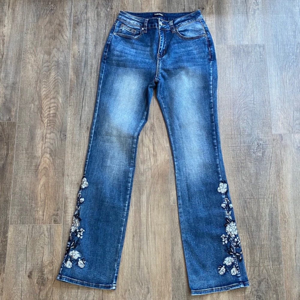 Flamingals Womens Floral Embroidered Flare Jeans Medium Wash Blue Size Small (S)